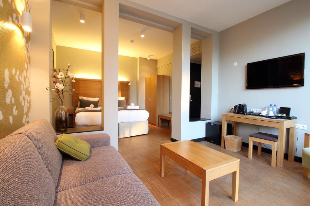 The Bank Hotel Amsterdam Esterno foto